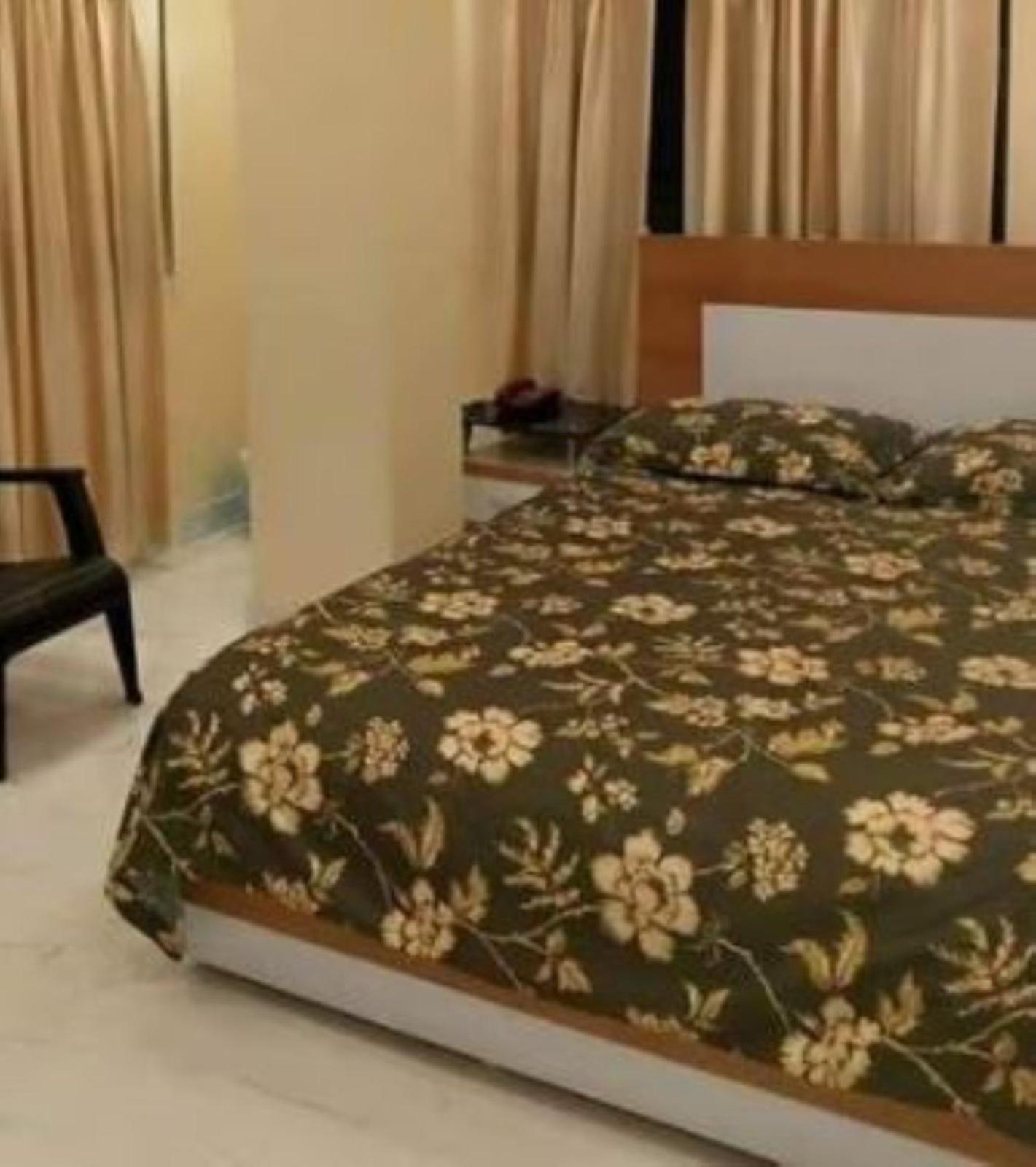 Anurag Palace Best Hotel In Агартала Екстериор снимка