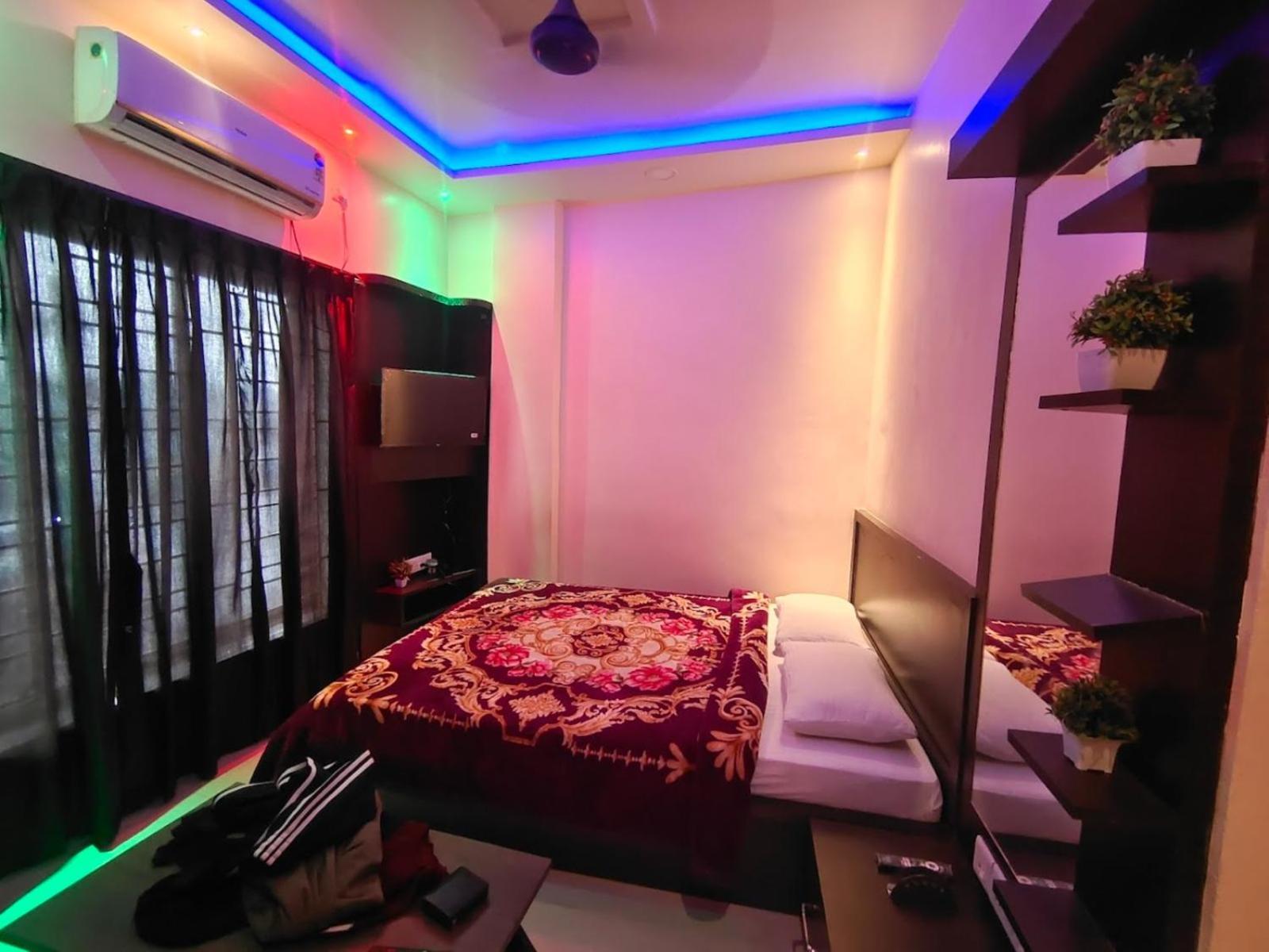 Anurag Palace Best Hotel In Агартала Екстериор снимка