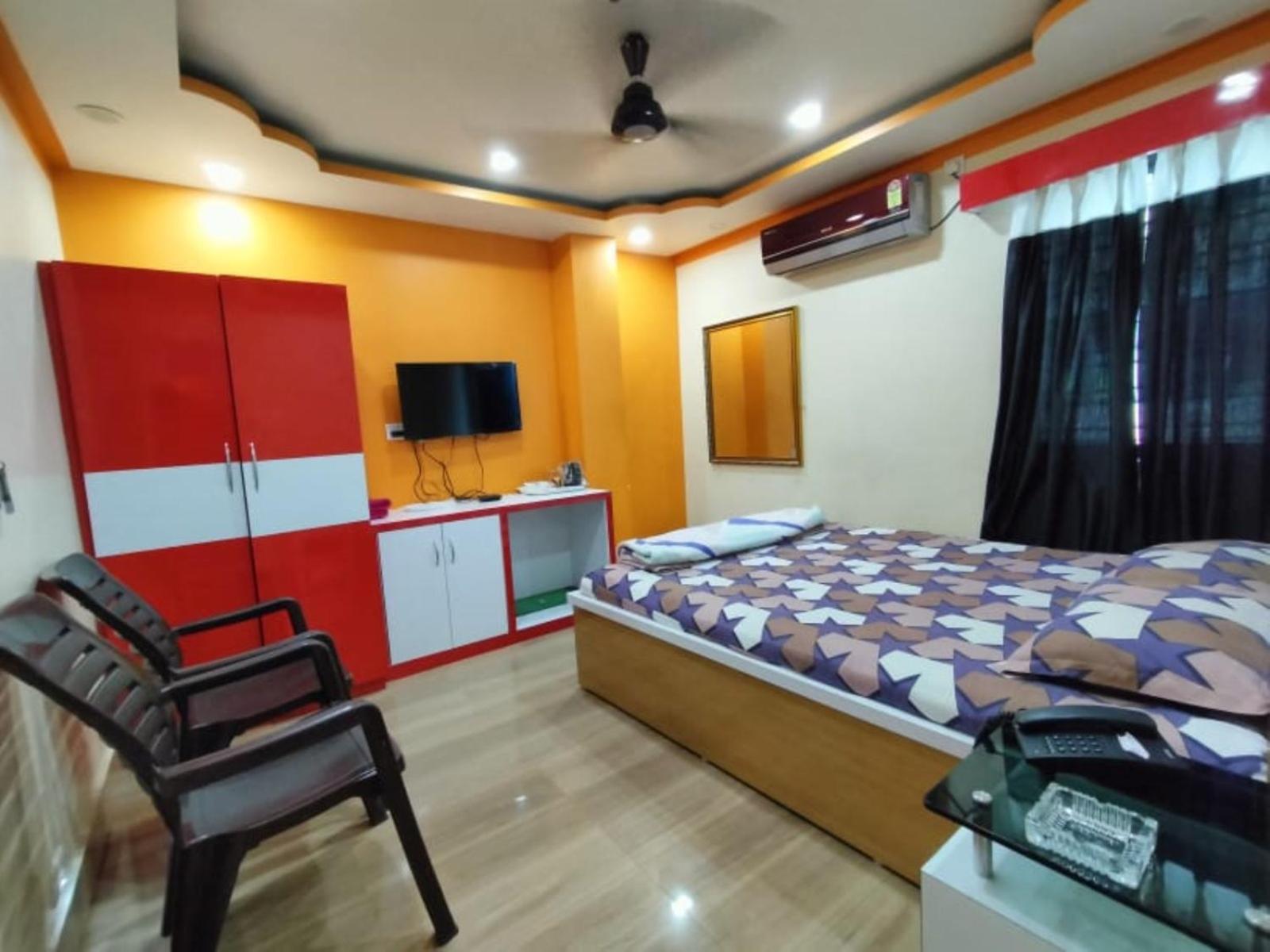 Anurag Palace Best Hotel In Агартала Екстериор снимка